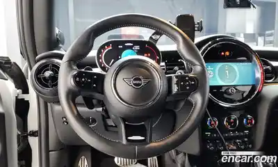 Mini Cooper Convertible 2021 2.0 гидро в Москве № 1423558, миниатюра 12