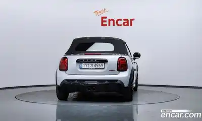 Mini Cooper Convertible 2021 2.0 гидро в Москве № 1423558, миниатюра 3