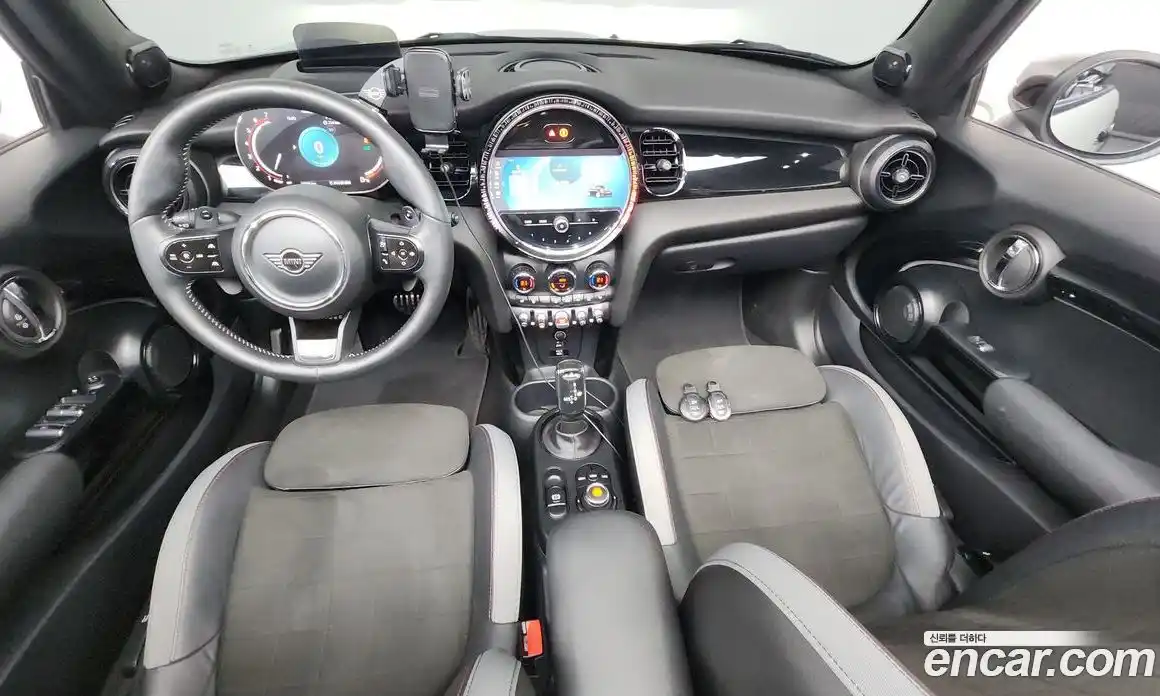 Mini Cooper Convertible 2021 2.0 гидро в Москве № 1423558, фото 7