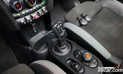 Mini Cooper Convertible 2021 2.0 гидро в Москве № 1423558, миниатюра 9