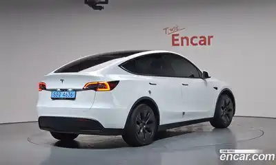 Tesla Model Y 2024 0.2 гидро в Москве № 1423801, миниатюра 2