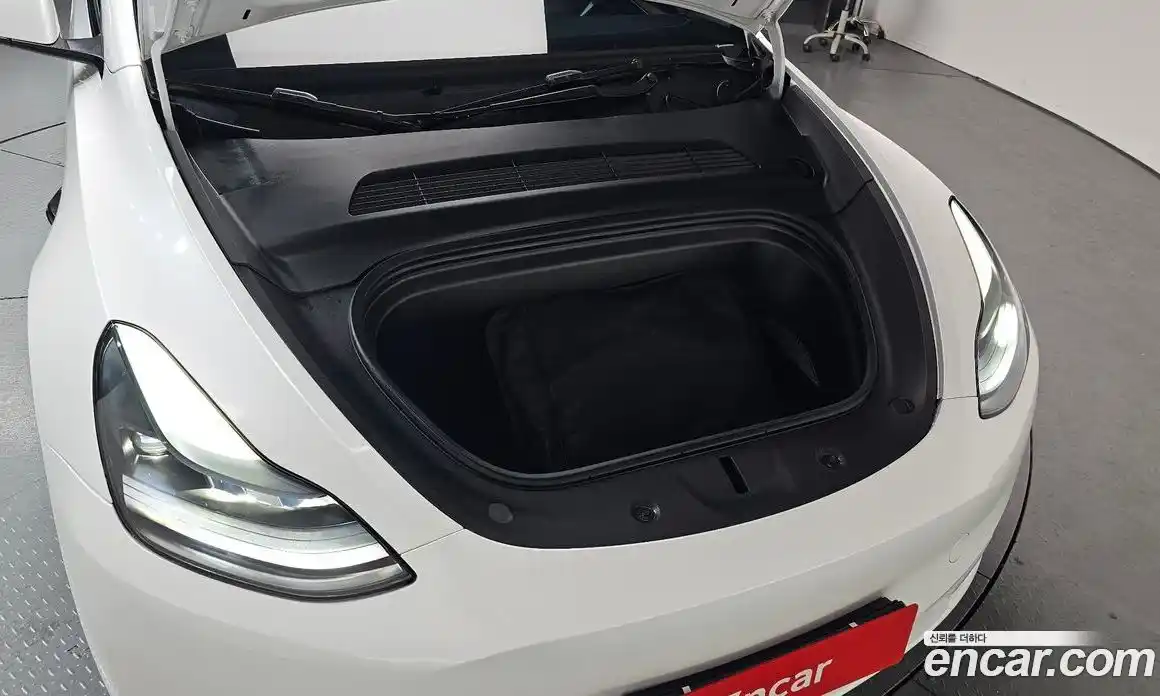 Tesla Model Y 2024 0.2 гидро в Москве № 1423801, фото 6