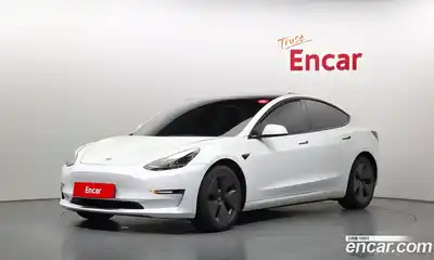 Tesla Model 3, 2022