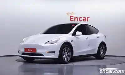 Tesla Model Y, 2022