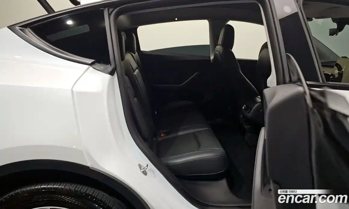 Tesla Model Y 2022 0.2 гидро в Москве № 1423885, фото 12