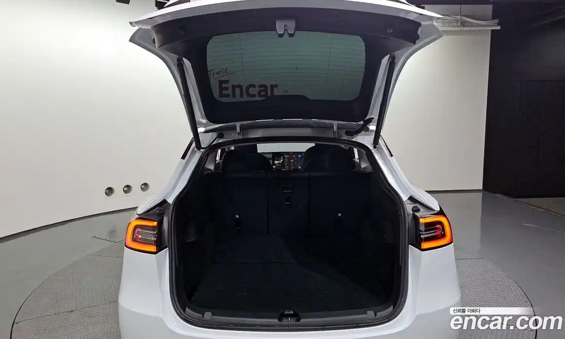 Tesla Model Y 2022 0.2 гидро в Москве № 1423885, фото 20