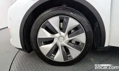 Tesla Model Y 2022 0.2 гидро в Москве № 1423885, миниатюра 5