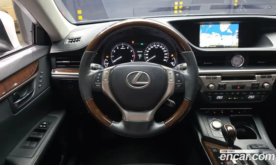 Lexus ES 2014 3.5 гидро в Москве № 1424033, фото 13