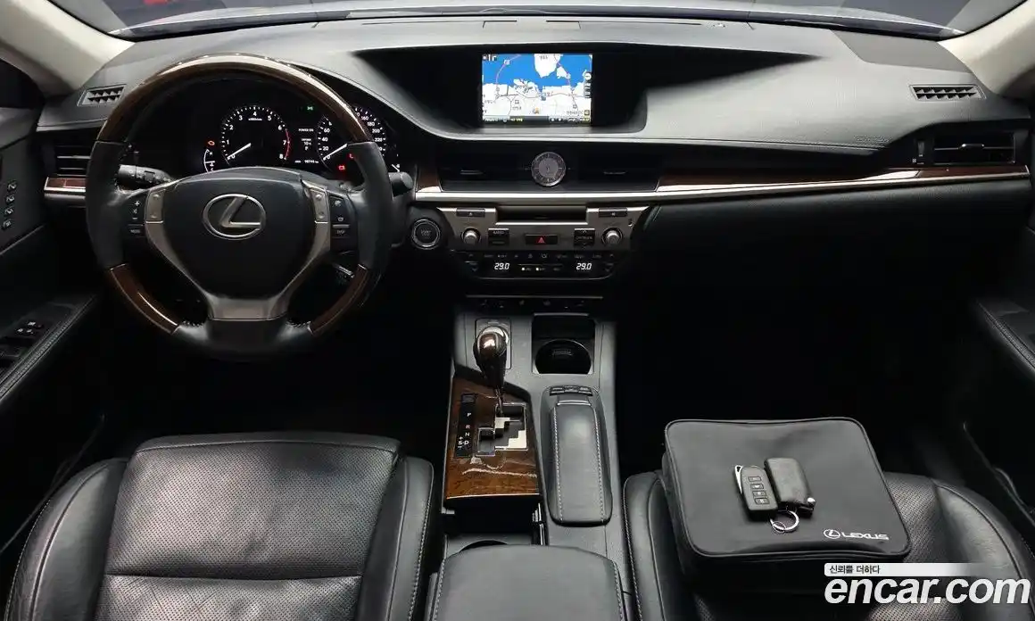 Lexus ES 2014 3.5 гидро в Москве № 1424033, фото 7