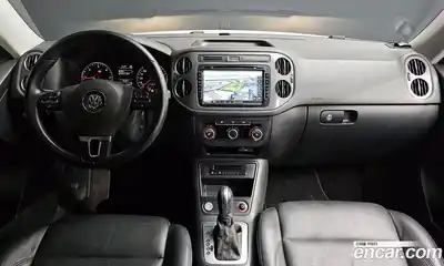 Volkswagen Tiguan 2015 2.0 гидро в Москве № 1424082, миниатюра 7