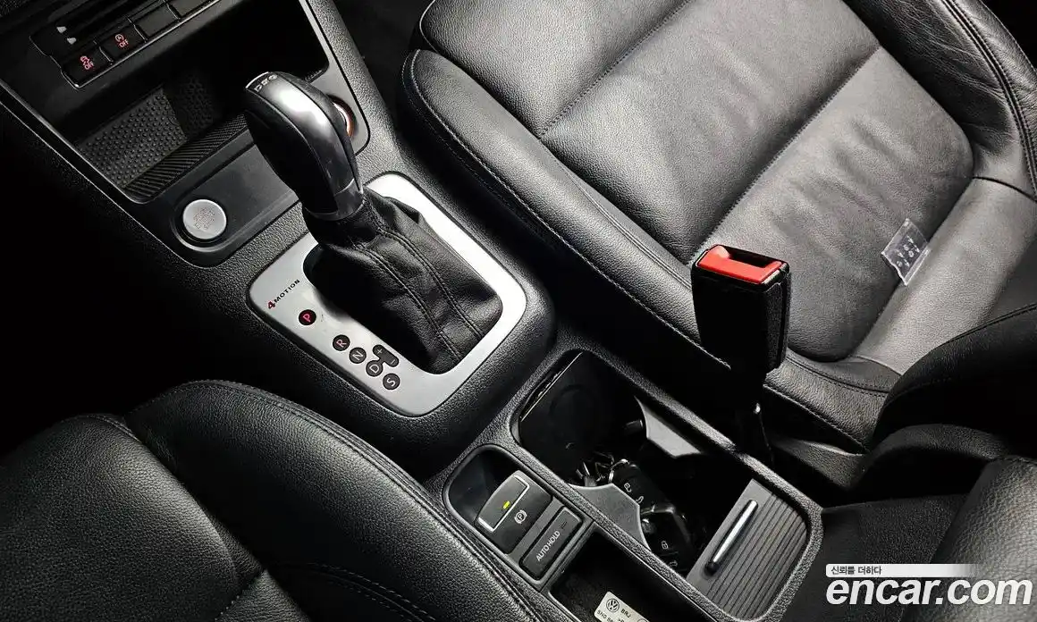 Volkswagen Tiguan 2015 2.0 гидро в Москве № 1424082, фото 9