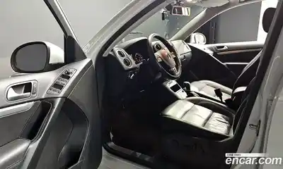 Volkswagen Tiguan 2015 2.0 гидро в Москве № 1424082, миниатюра 10