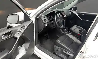 Volkswagen Tiguan 2011 2.0 гидро в Москве № 1424126, миниатюра 12