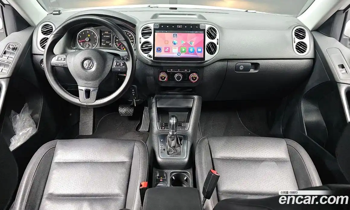 Volkswagen Tiguan 2011 2.0 гидро в Москве № 1424126, фото 7