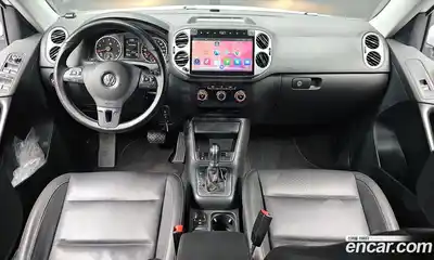 Volkswagen Tiguan 2011 2.0 гидро в Москве № 1424126, миниатюра 7