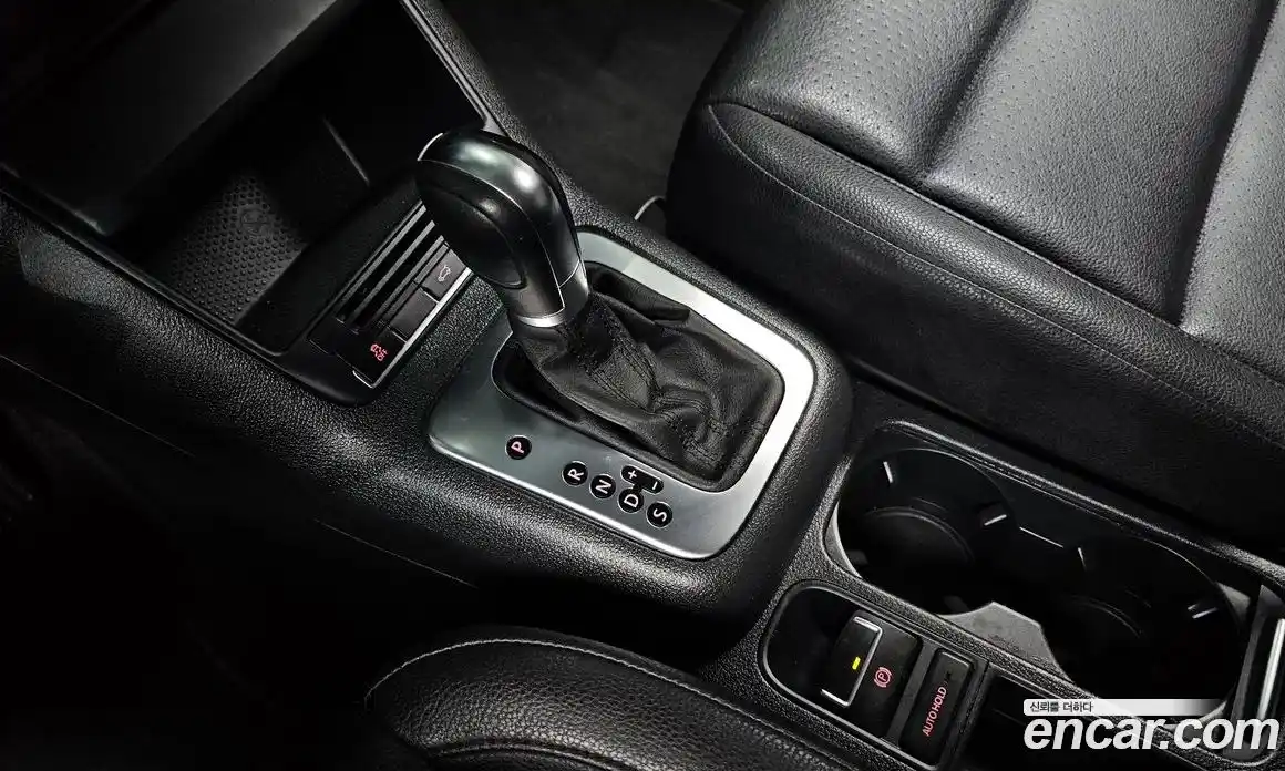 Volkswagen Tiguan 2011 2.0 гидро в Москве № 1424126, фото 9