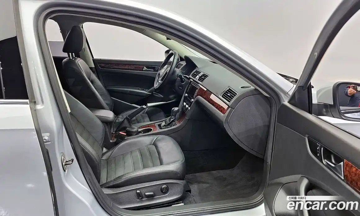 Volkswagen Passat 2013 2.0 гидро в Москве № 1424208, фото 11