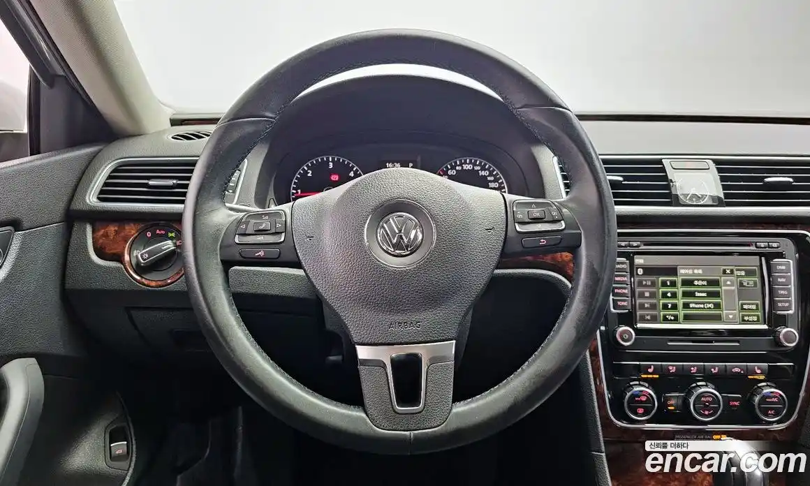Volkswagen Passat 2013 2.0 гидро в Москве № 1424208, фото 13