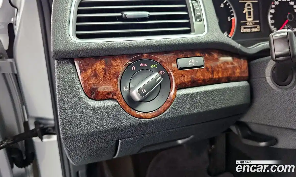 Volkswagen Passat 2013 2.0 гидро в Москве № 1424208, фото 17
