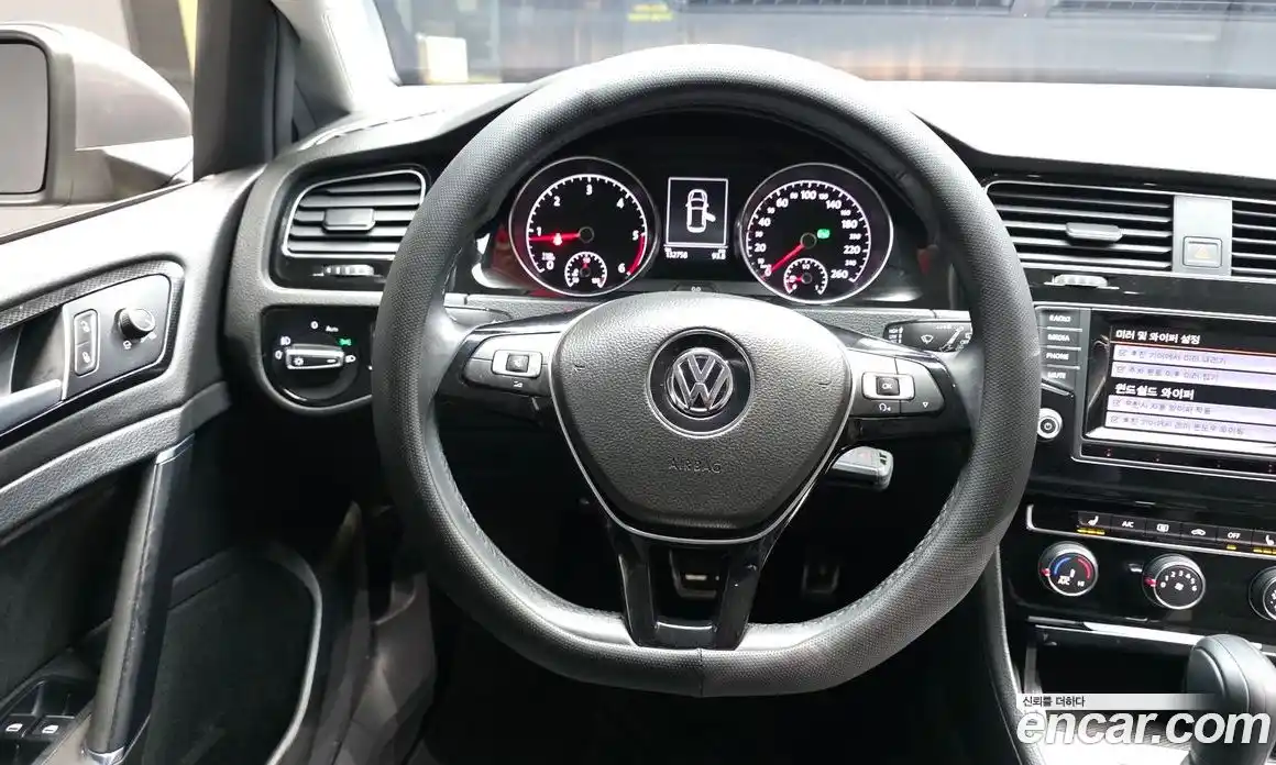 Volkswagen Golf 2013 1.6 гидро в Москве № 1424228, фото 13