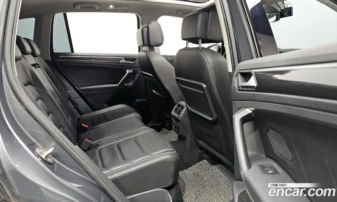 Volkswagen Tiguan 2020 2.0 гидро в Москве № 1424261, фото 12