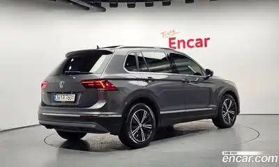 Volkswagen Tiguan 2020 2.0 гидро в Москве № 1424261, миниатюра 2
