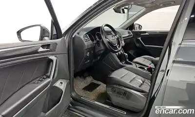 Volkswagen Tiguan 2020 2.0 гидро в Москве № 1424261, миниатюра 10
