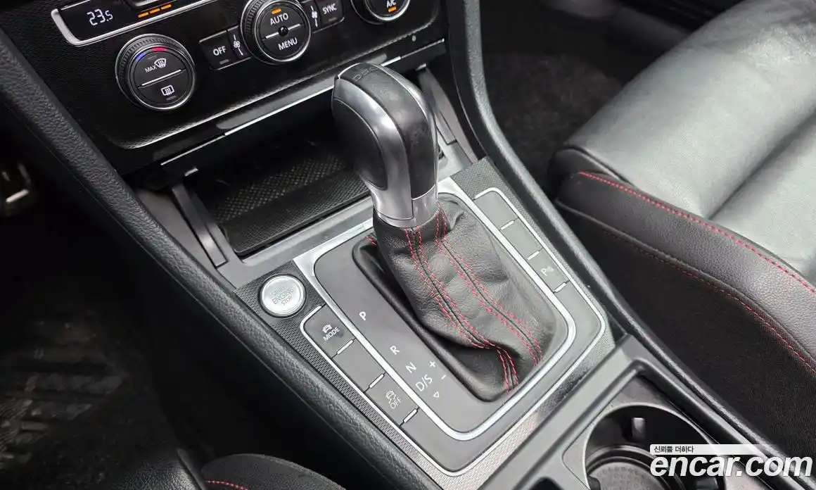 Volkswagen Golf 2015 2.0 гидро в Москве № 1424263, фото 9