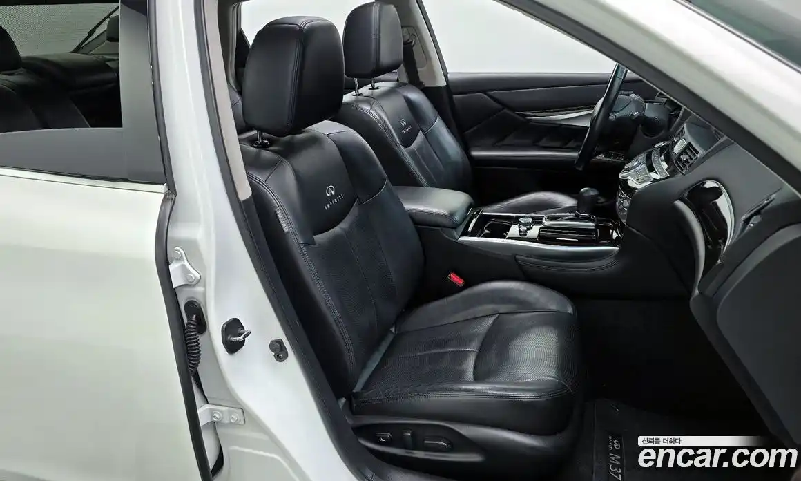 Infiniti M 2013 3.7 гидро в Москве № 1424758, фото 12