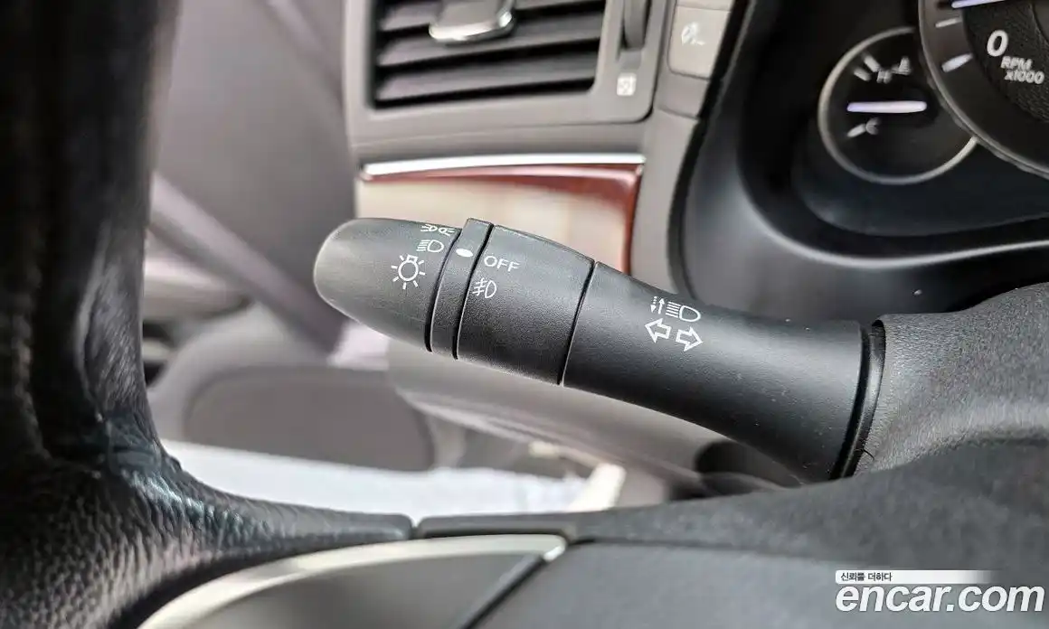Infiniti M 2013 3.7 гидро в Москве № 1424758, фото 17