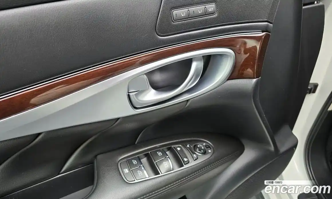 Infiniti M 2013 3.7 гидро в Москве № 1424758, фото 19