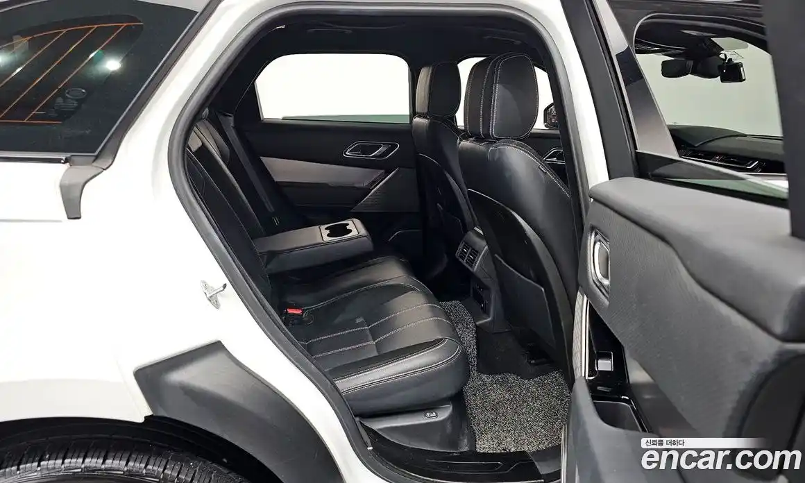 Land Rover Range-Rover Velar 2018 2.0 гидро в Москве № 166388, фото 12
