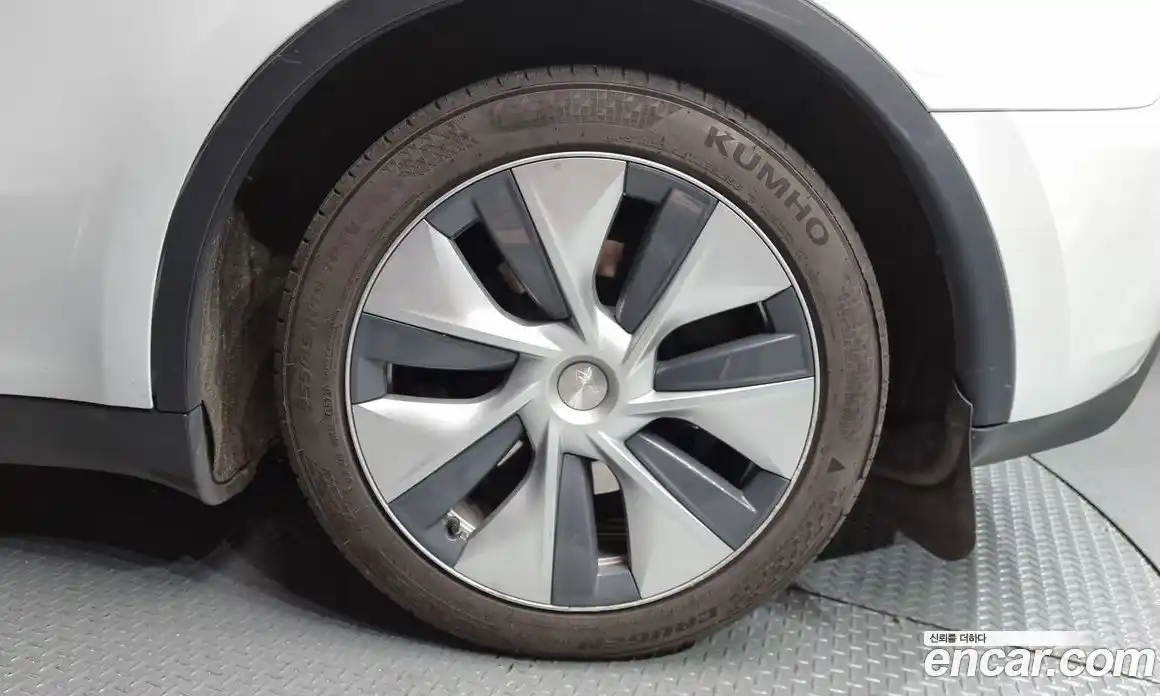 Tesla Model Y 2023 0.2 гидро в Москве № 167869, фото 5