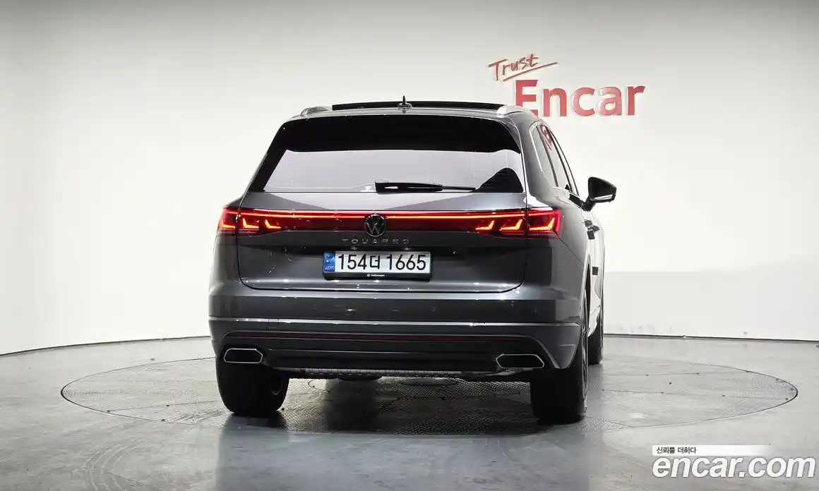 Volkswagen Touareg 2024 3.0 гидро в Москве № 168418, фото 3