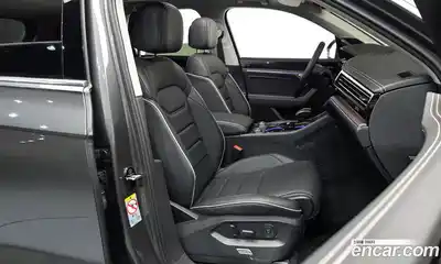 Volkswagen Touareg 2024 3.0 гидро в Москве № 168418, миниатюра 9