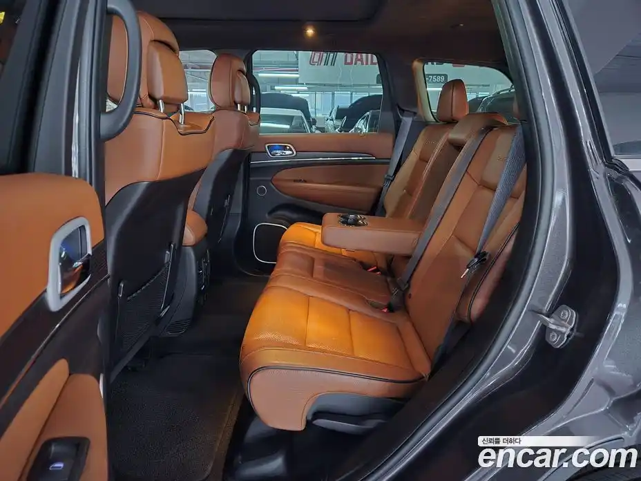Jeep Cherokee 2021 3.6 гидро в Москве № 170046, фото 8
