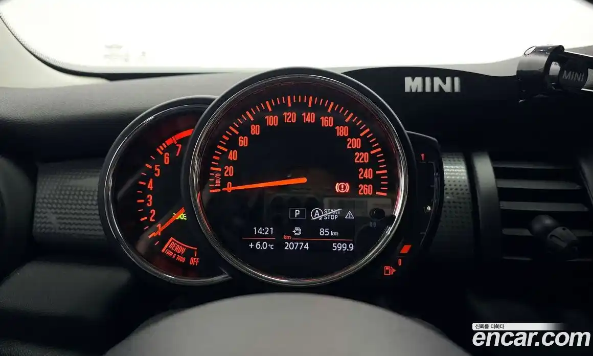 Mini Cooper 2019 1.5 гидро в Москве № 180204, фото 8
