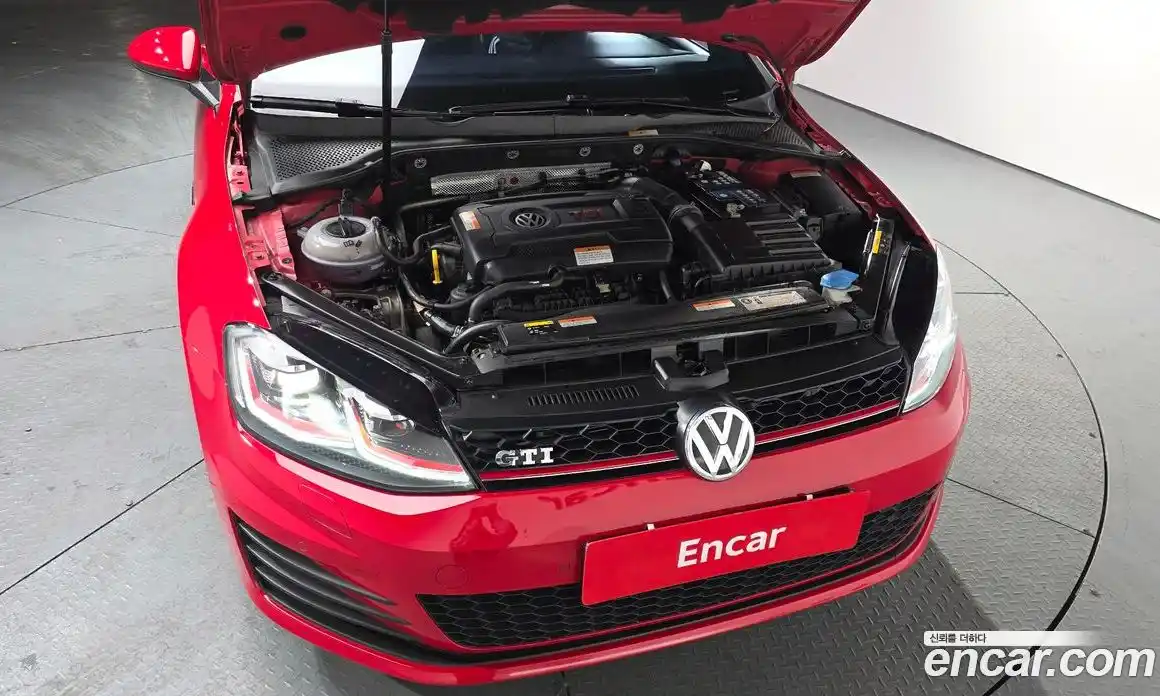 Volkswagen Golf 2014 2.0 гидро в Москве № 215290, фото 6