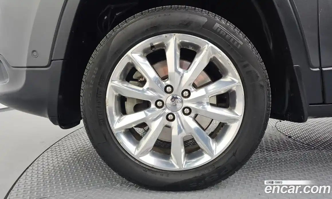Jeep Cherokee 2014 2.0 гидро в Москве № 232688, фото 5