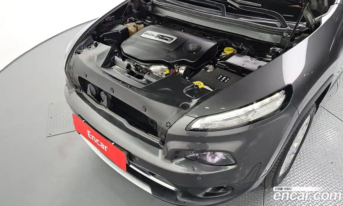 Jeep Cherokee 2014 2.0 гидро в Москве № 232688, фото 6