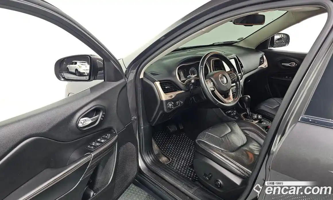 Jeep Cherokee 2014 2.0 гидро в Москве № 232688, фото 10