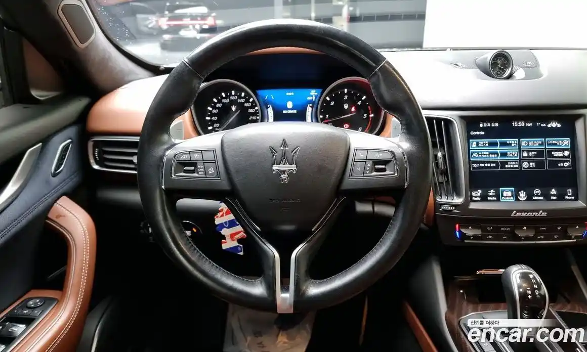 Maserati Levante 2018 3.0 гидро в Москве № 255955, фото 13