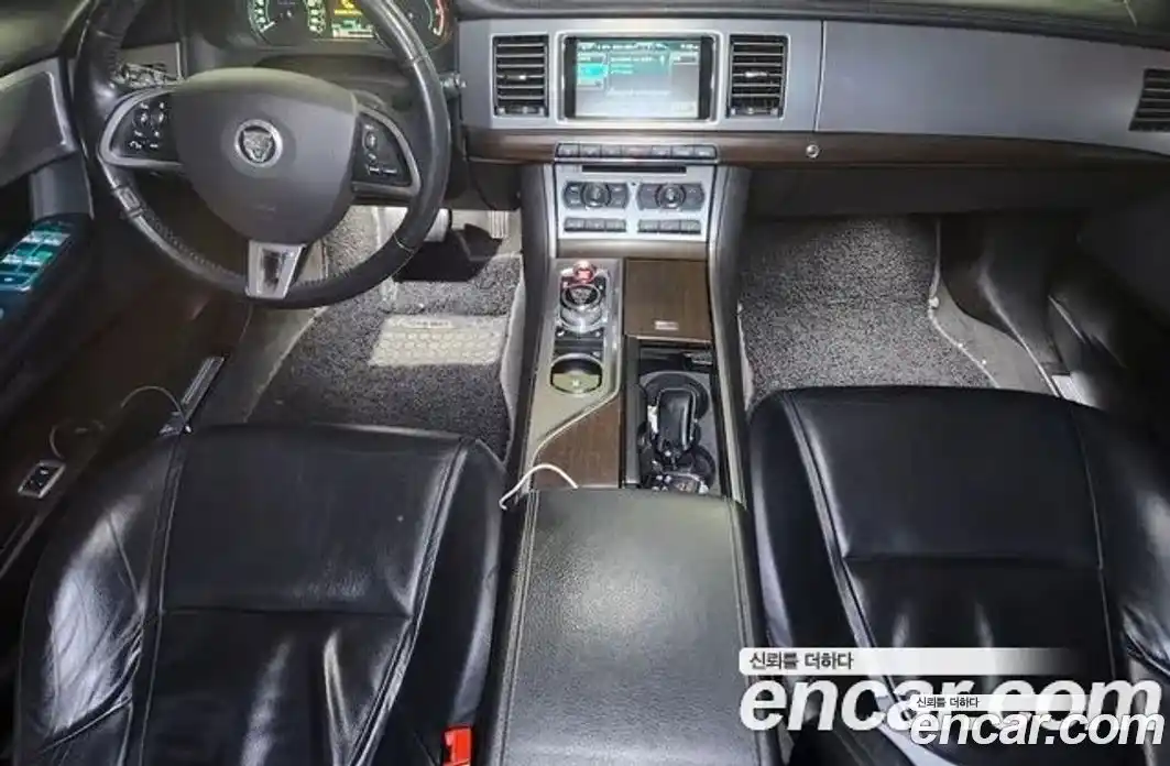 Jaguar XF 2012 2.2 гидро в Москве № 284005, фото 9