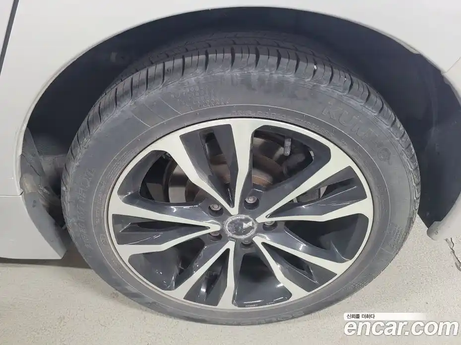 Nissan Leaf 2019 0.1 гидро в Москве № 326499, фото 5
