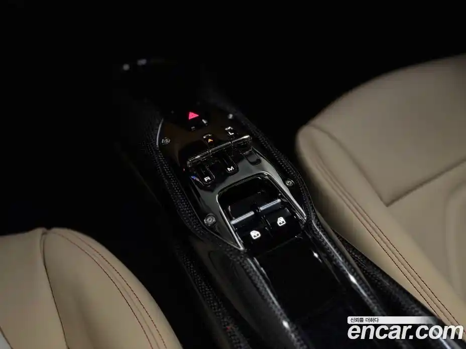 Ferrari 296 2023 3.0 гидро в Москве № 336409, фото 13