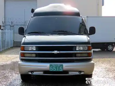 Chevrolet Chevy Van, 2002