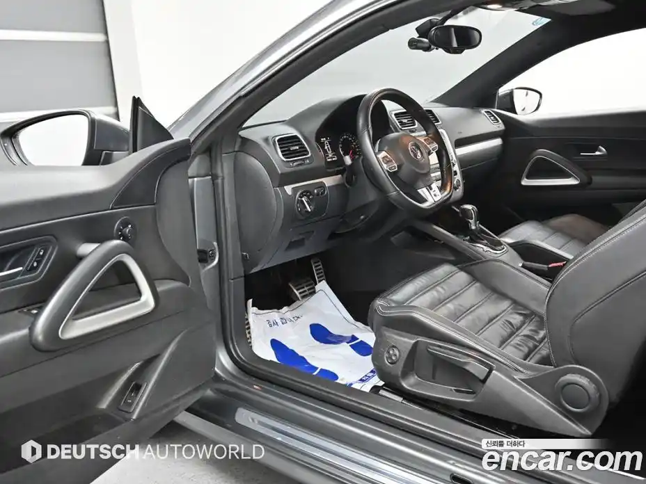 Volkswagen Scirocco 2013 2.0 гидро в Москве № 1198265, фото 11
