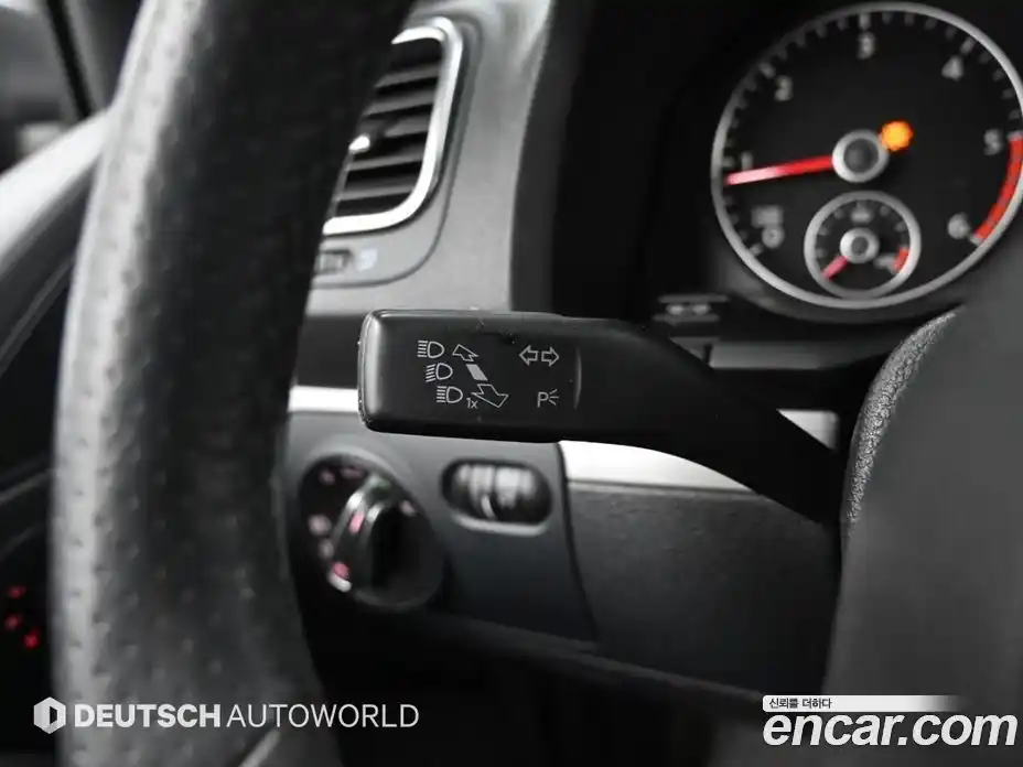 Volkswagen Scirocco 2013 2.0 гидро в Москве № 1198265, фото 15