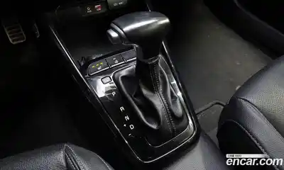 Kia Stonic 2017 1.6 гидро в Москве № 134370, миниатюра 9