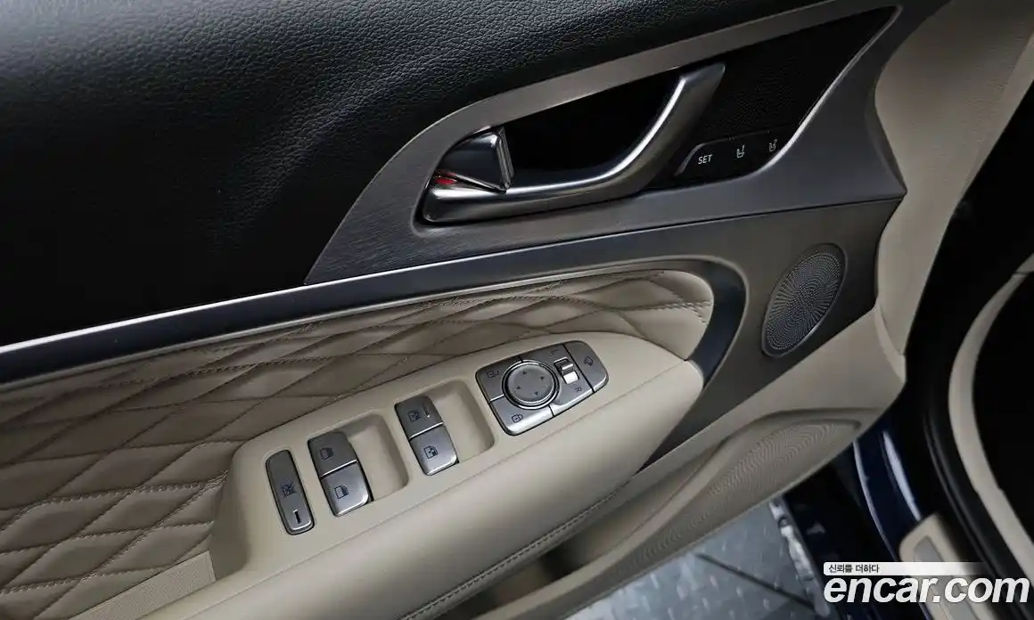 Genesis G70 2019 3.3 Автомат в Москве № 1399836, фото 16